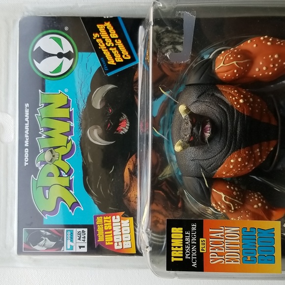Todd McFarlane's Spawn Tremor Poseable Action Figure with Full Size Comic Book - Picture 3 of 8